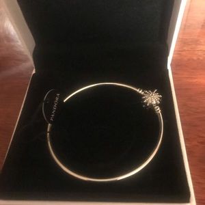 Pandora bracelet with snowflake clasp